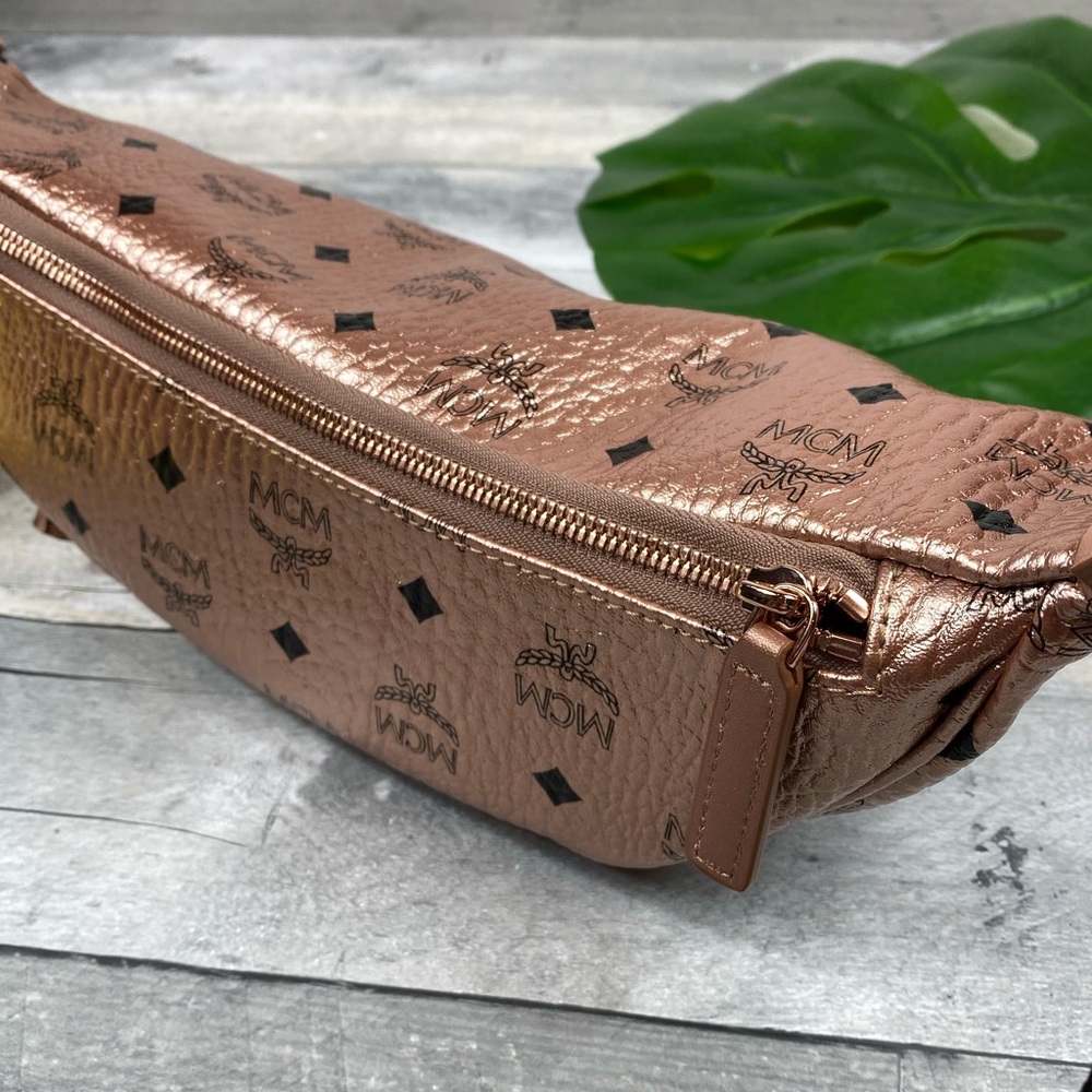 MCM rose champagne gold medium belt bag - Picture 8 of 8